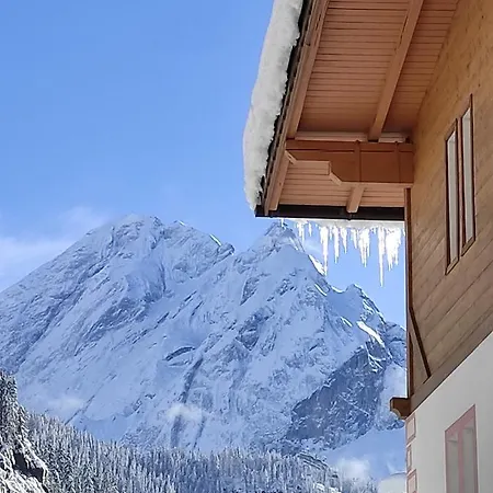 Cesa Castlunger * 卡纳泽伊