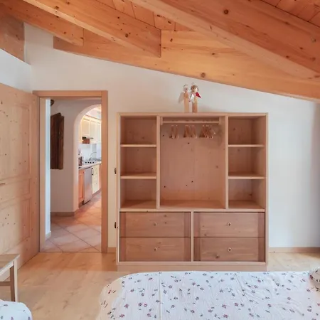 Cesa Castlunger Διαμέρισμα