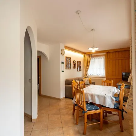 Cesa Castlunger 卡纳泽伊