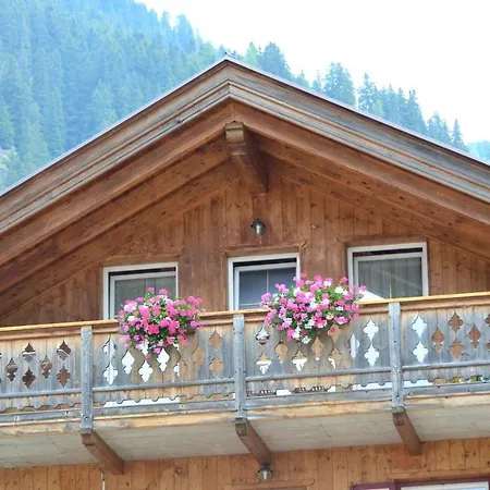 Cesa Castlunger Appartamento Canazei