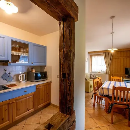 Cesa Castlunger Διαμέρισμα *