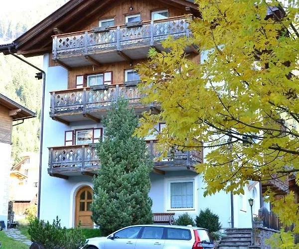 Cesa Castlunger Canazei