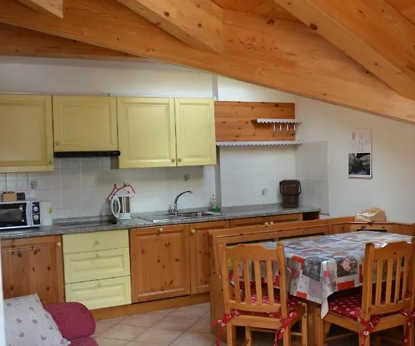 Cesa Castlunger Apartamento Canazei